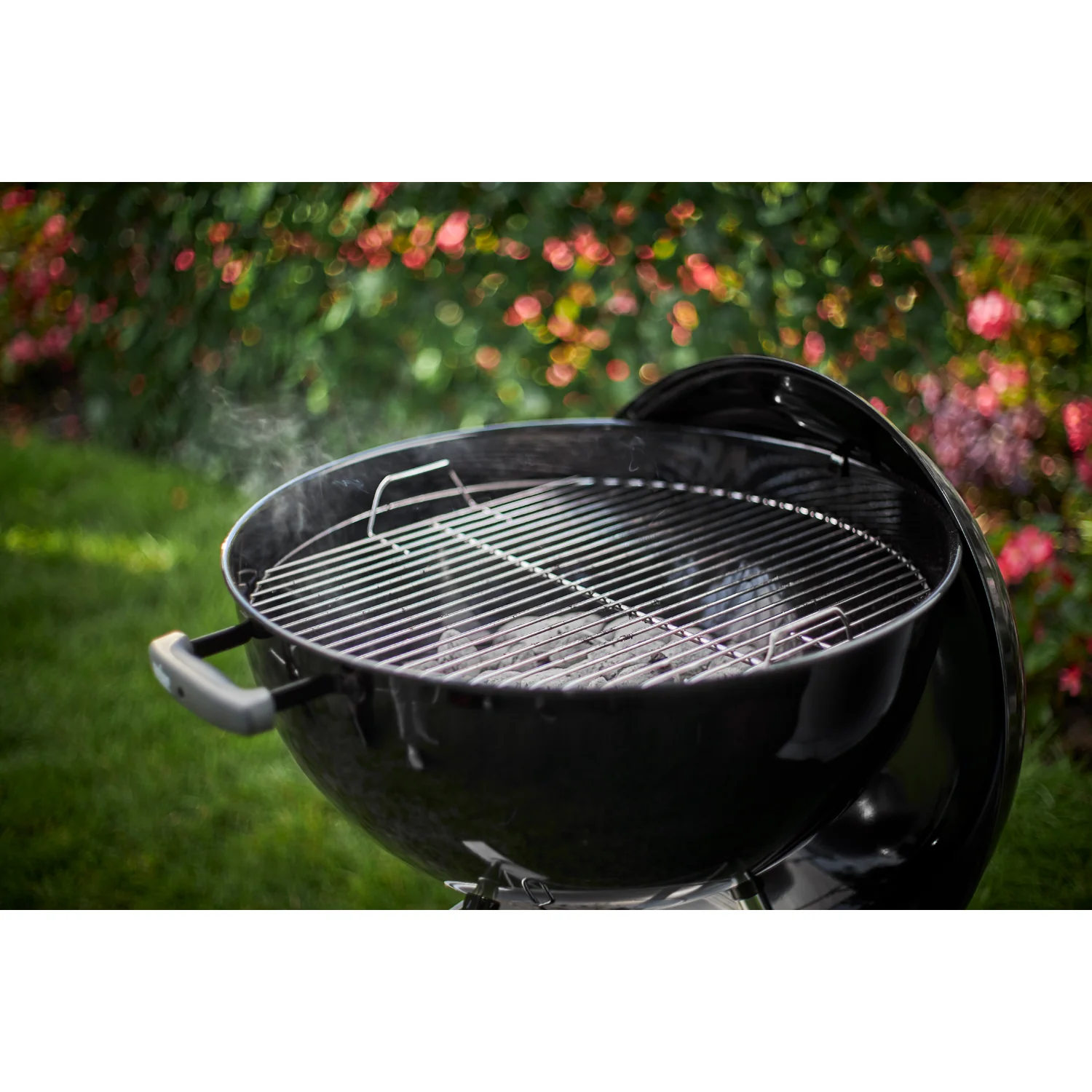22 Inch Original Kettle Charcoal Grill 741001 - Image 10