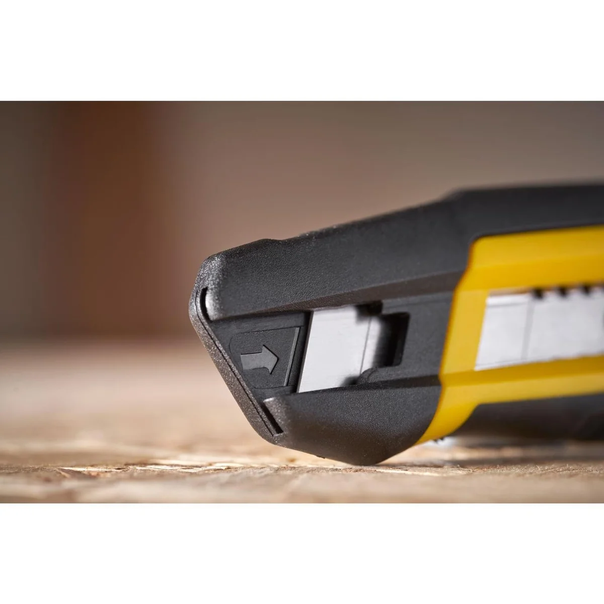 6.10 in. Snap Knife, Black & Yellow - Image 2