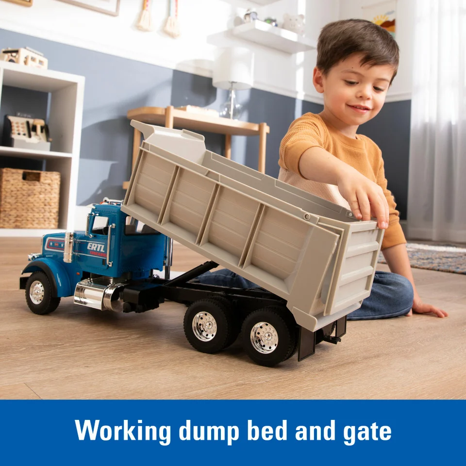 Big Farm Peterbilt 1:16 Scale Dump Truck with Lights & Sounds and Working Dump Bed 47602 - Image 4