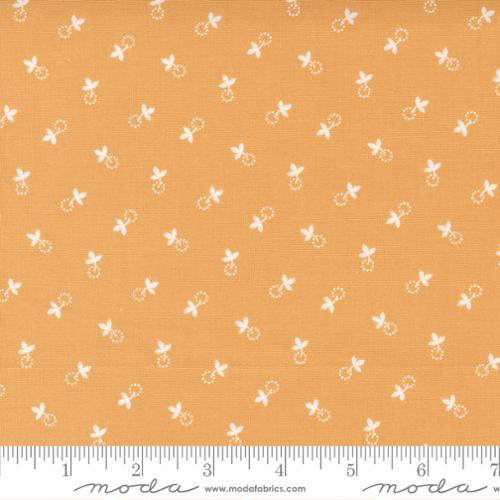 Cinnamon and Cream Collection Berry Leaf Cotton Fabric 20456 - Image 2