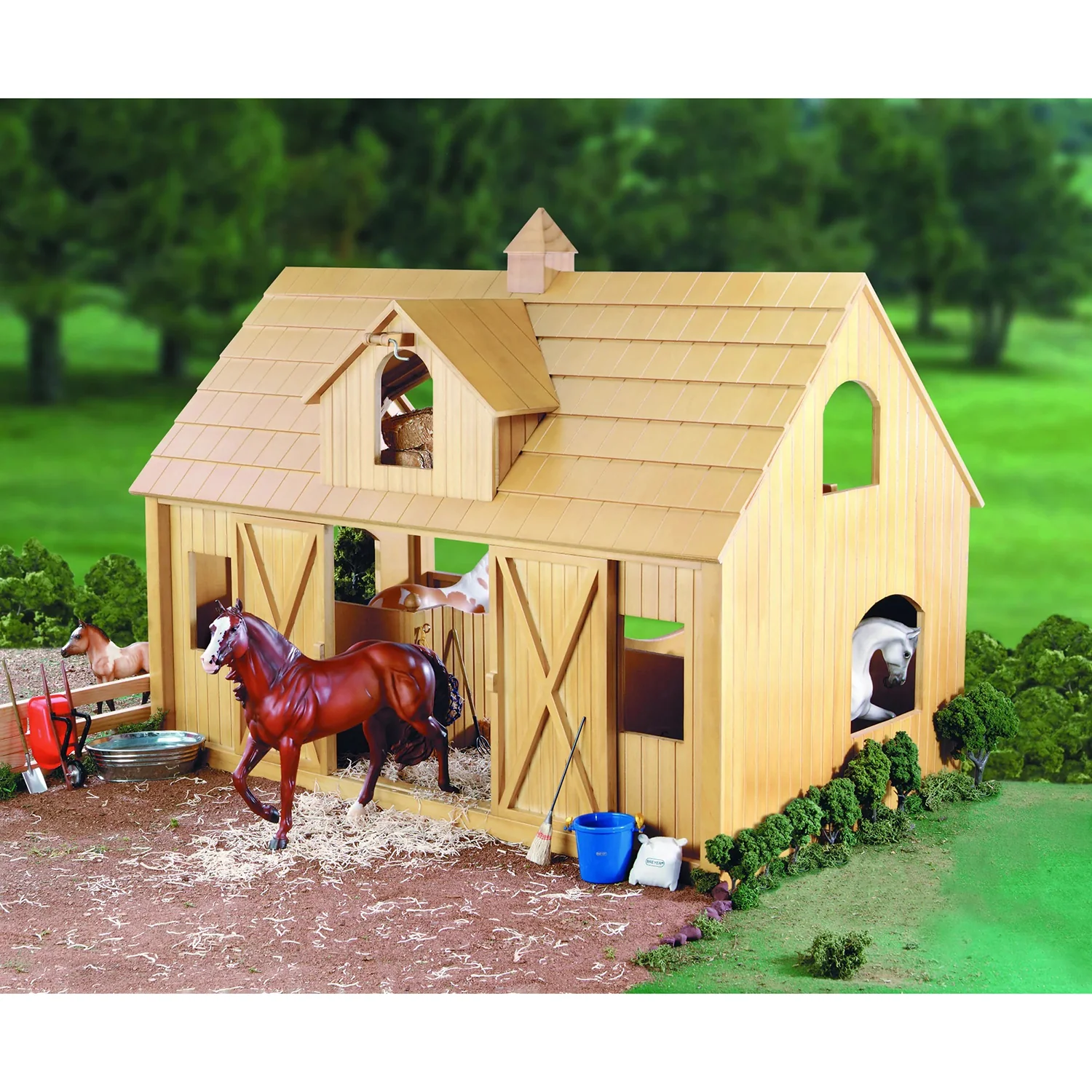 Deluxe Wood Barn with Cupola 302