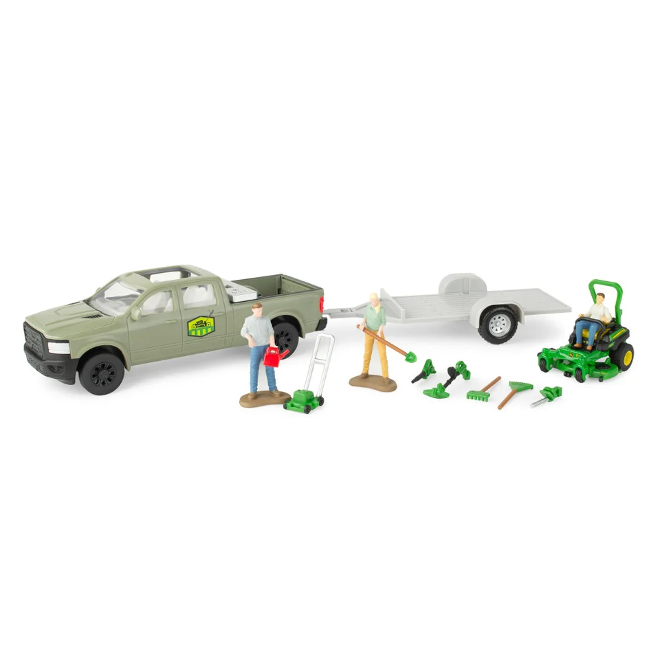 John Deere 1:32 Scale Lawn Care 15 Piece Playset 47551