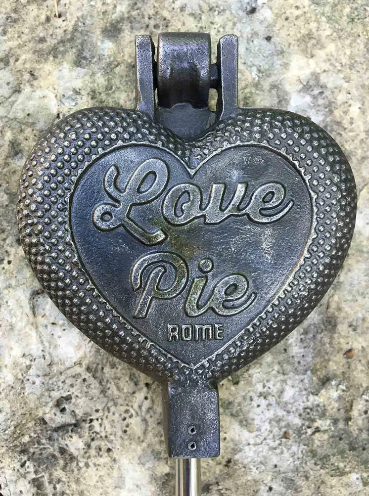 Love Pie Iron 1540 - Image 2