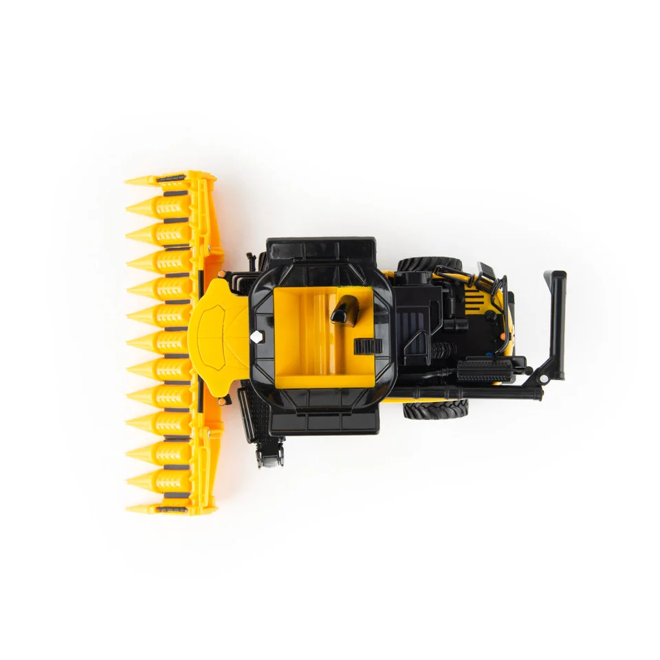 New Holland 1:64 Scale CR8.90 SmartTrax Combine 13992 - Image 4