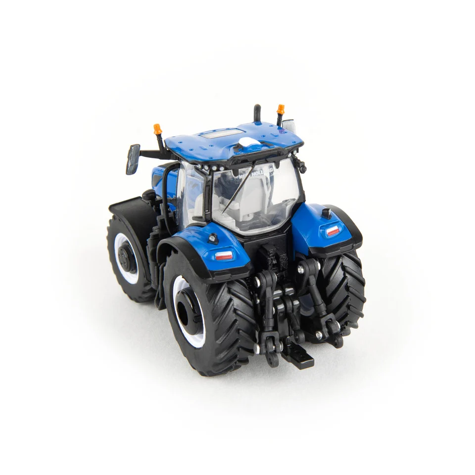 New Holland 1:64 Scale T7.300 Tractor13991 - Image 3