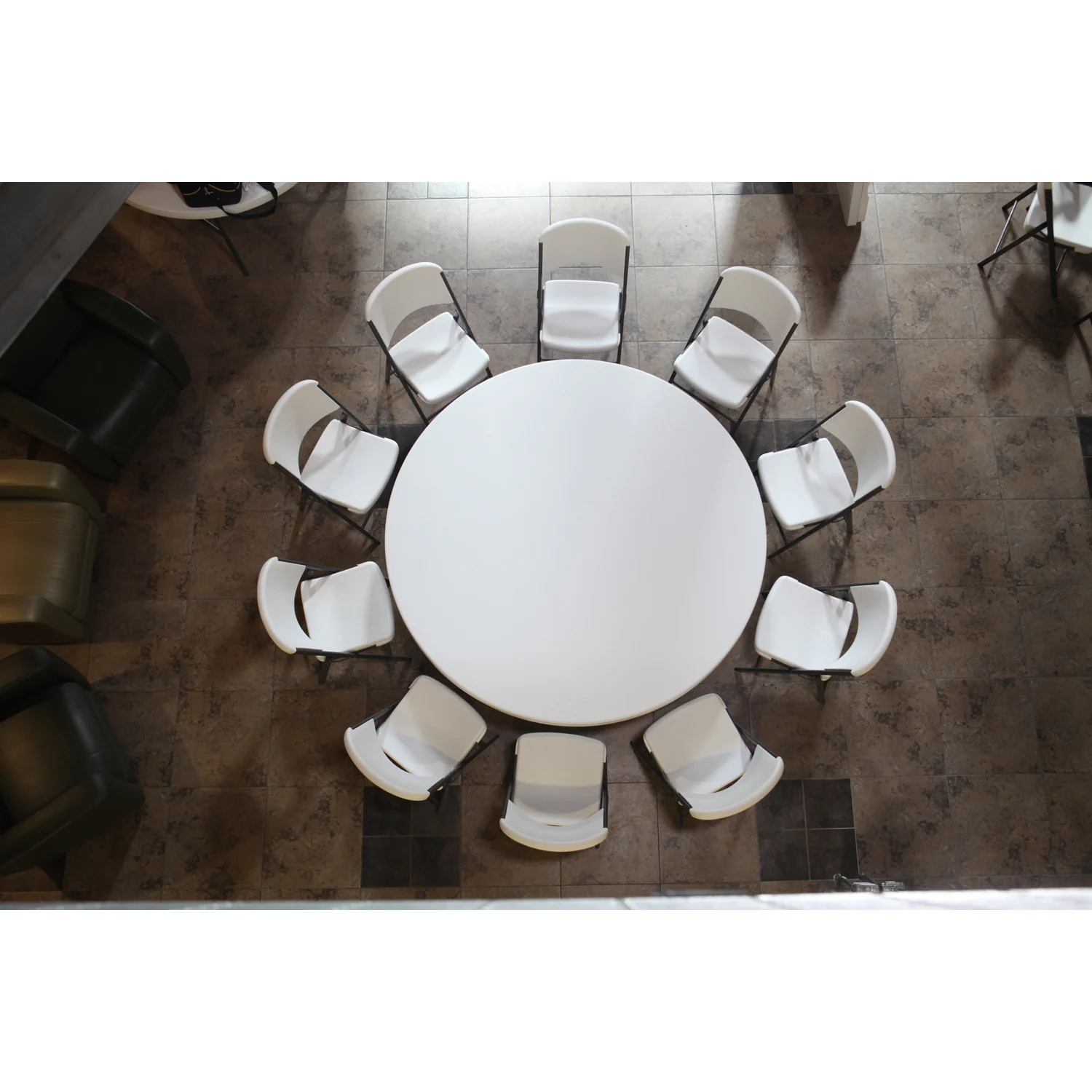 Round Folding Table Commercial Grade 72-inch 2673 - Image 4