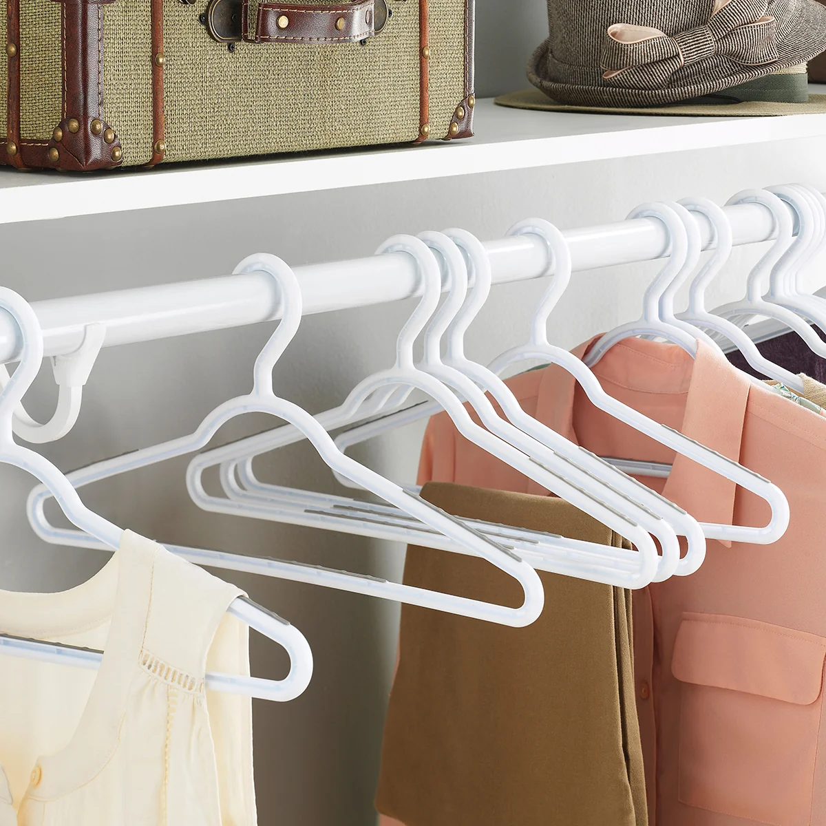 Slim Sure-Grip Hangers, Set of 10 6672-4903 - Image 4